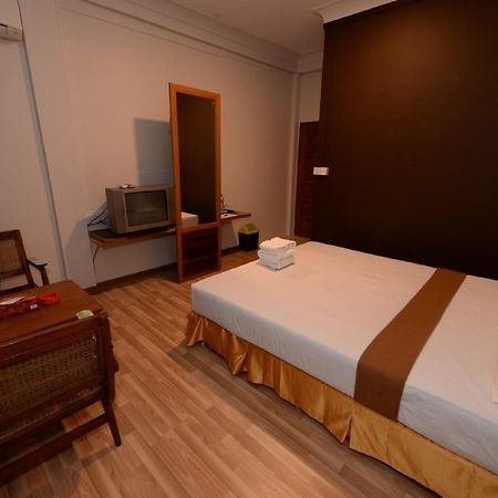 Min Nandar Garden Hotel Thanlyin Exterior photo